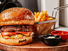 Учёные разрешили есть фастфуд, но не всем