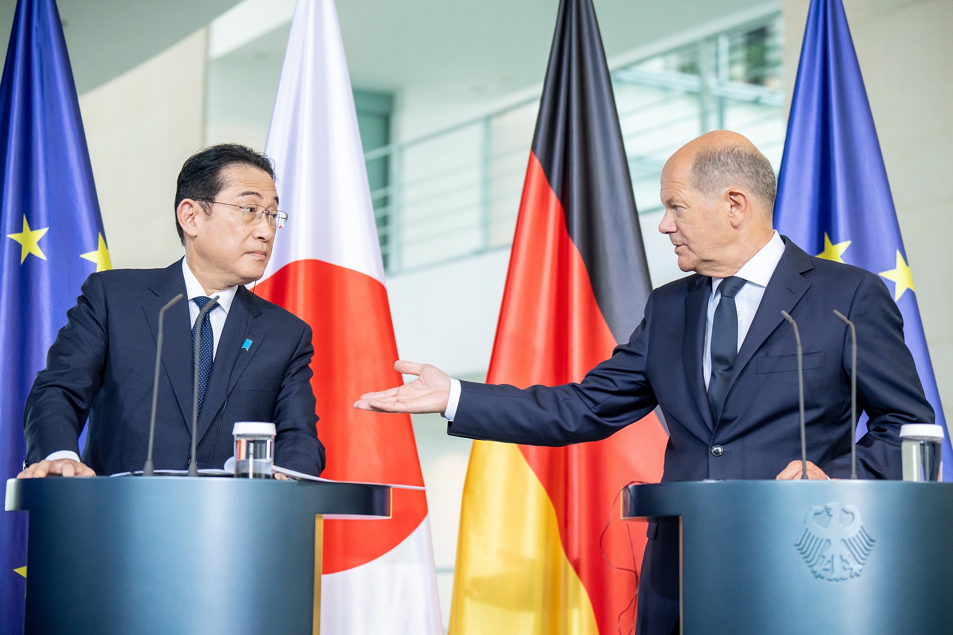 Шольц считает, что размещение ракет США в ФРГ не приведет к эскалации с РФ