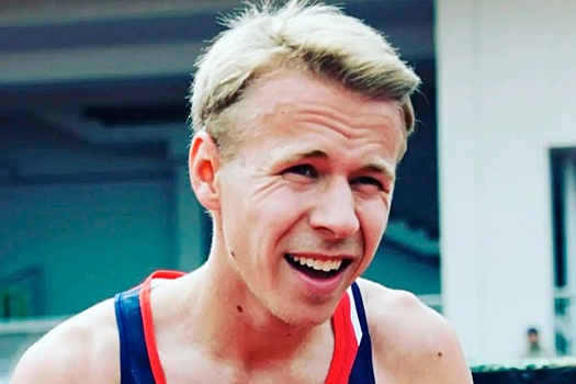 Максим Якушев стал чемпионом России в беге на 3000 м с препятствиями