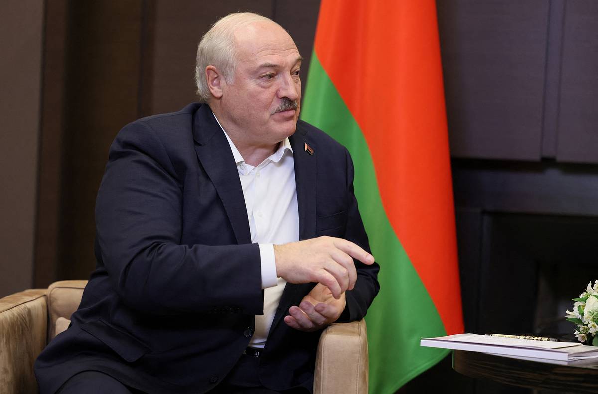 Лукашенко анонсировал кадровые перестановки в преддверии выборов