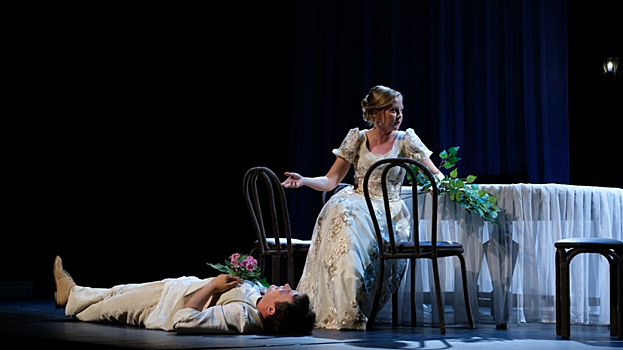 Саратовский ТЮЗ откроет сезон премьерой с крушением мебели