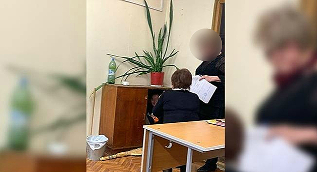 Учитель волгоградской школы запер школьника в тумбочке