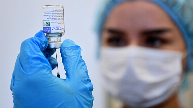 Минздрав России обновил требования к вакцинации жителей от COVID-19