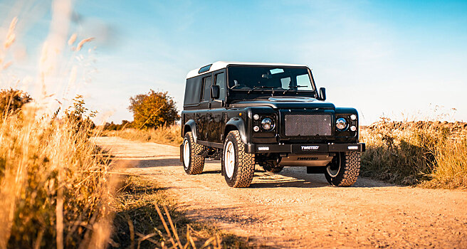 Классический внедорожник превратили в электромобиль