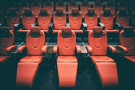 Кинотеатры в Китае заработали за полтора месяца больше, чем за половину 2020 года