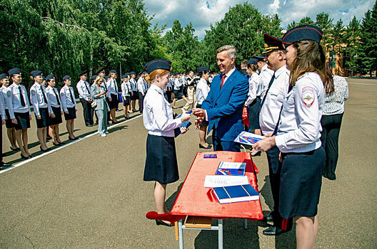 В Красноярске выпускникам юридического института пожелали чуткого отношения к людям