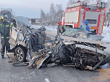 Трое детей и мужчина погибли в ДТП с грузовиком под Иркутском