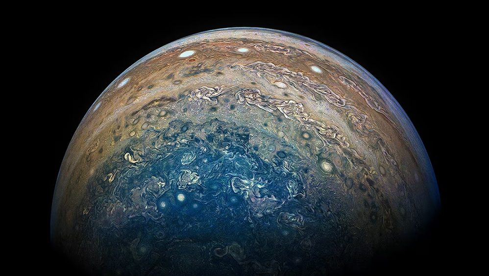 Выяснилось, почему у Юпитера больше крупных спутников, чем у Сатурна