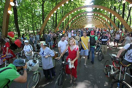 У парка «Сокольники» появятся официальные бабушка и дедушка