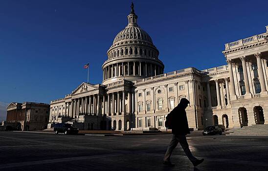 США вышлют российских дипломатов и введут новые санкции