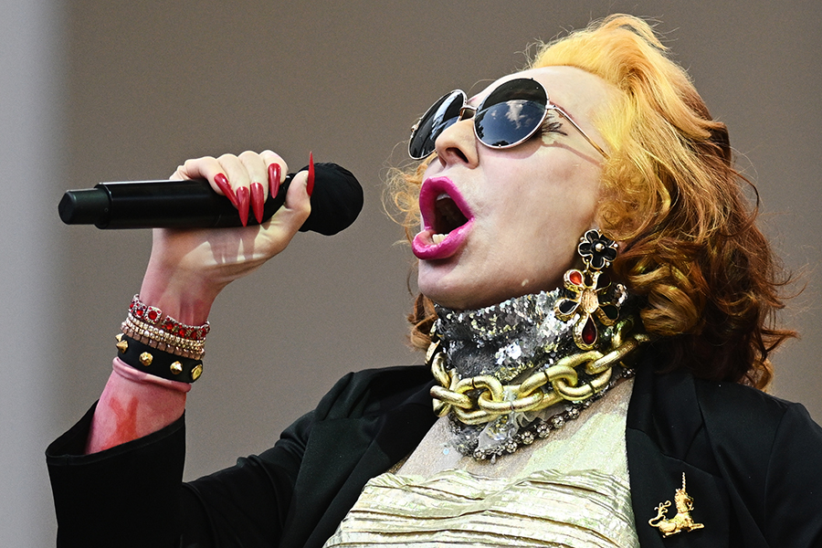 Нет, я так не могу: одинокая Жанна Агузарова поставила точку