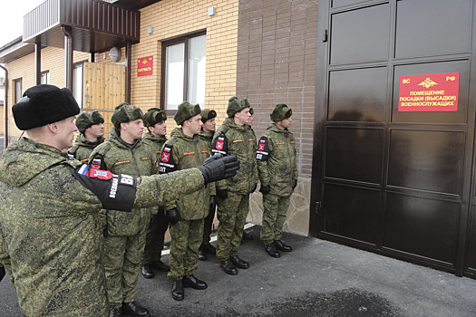 В Учебном центре военной полиции во Владикавказе более 200 специалистов освоили программу подготовки миротворческих подразделений