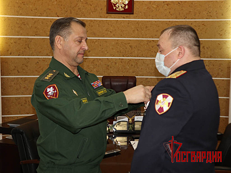 Южноуральского росгвардейца наградили медалью «За спасение погибавших»