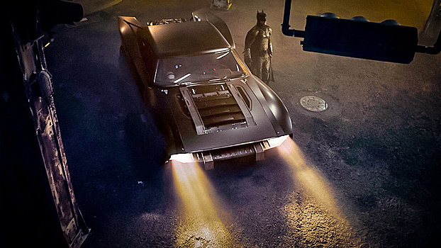 Появились изображения нового необычного автомобиля Бэтмена