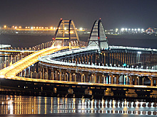 По Крымскому мосту с 3 ноября нельзя будет проехать на электромобиле и гибриде