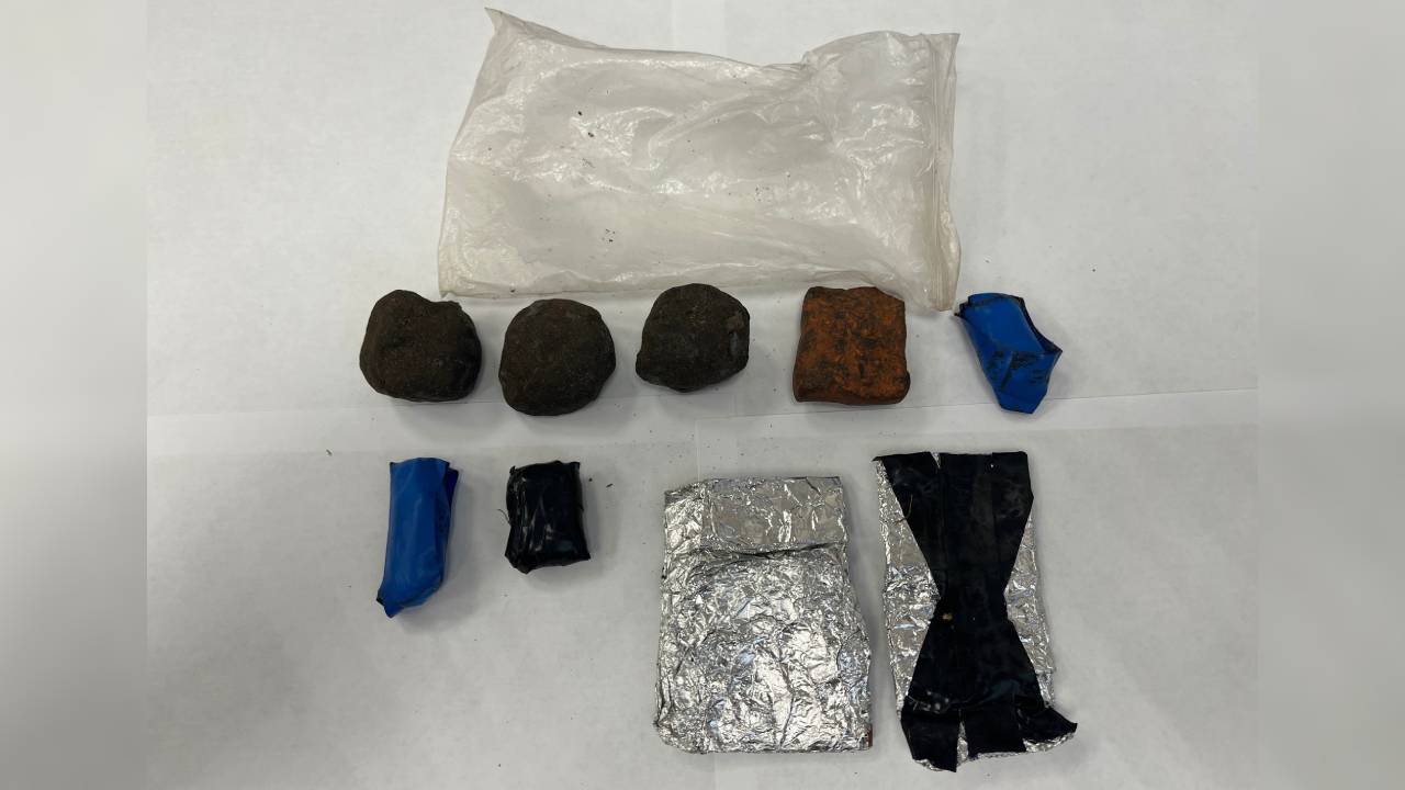 В Брянске полиция задержала наркосбытчика, который маскировал закладки с «синтетикой» под камни