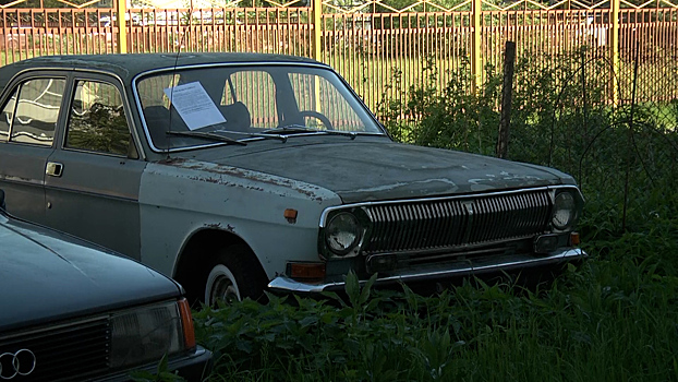 В Ноябрьске намерены избавить городские улицы от автохлама