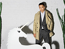 Парадный туалет: Илья Пилецкий, директор туроператора «Цвет», диджей ILLI VINILLI