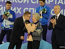 Челябинский губернатор Текслер наградил челябинских олимпийцев