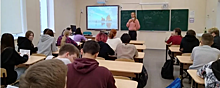 В школах Пушкина прошли беседы о вреде электронных сигарет