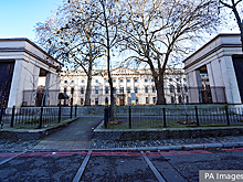 The Telegraph: Секретная комната посольства КНР в Лондоне окажется в метре от британских кабелей связи