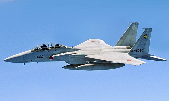 Японский истребитель F-15 пропал с радаров