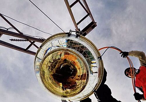 На Байкале запустили подводный нейтринный телескоп