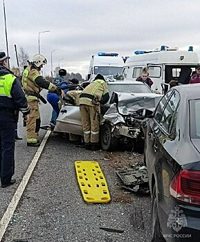 Четыре человека госпитализированы после серьезного ДТП в Котельничском районе