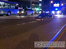 Серьезное ДТП в центре Твери: внедорожник врезался в мотоцикл