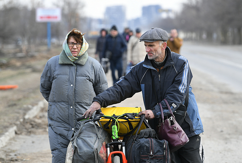 Жители покидают Мариуполь