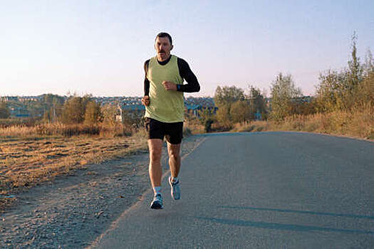 Регбист Артемьев пробежит 50 км ради школьника в фильме "Бегущий ниндзя"