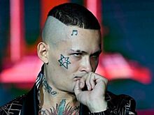 Рэпер Алишер Моргенштерн* выступил с песней SHAMAN «Я русский»