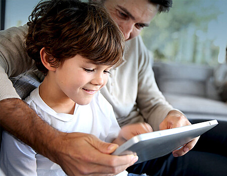 ESET: 51% родителей не знают, чем их дети занимаются в соцсетях