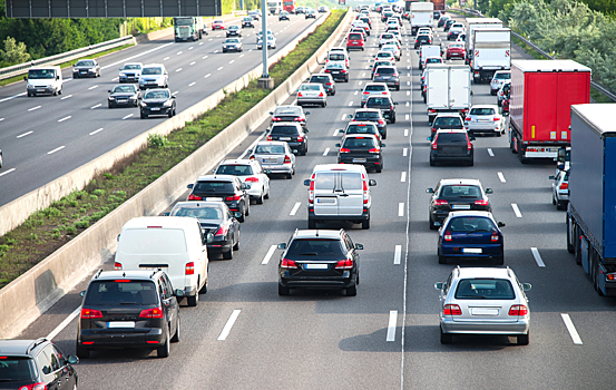 В ЕС могут запретить авто с бензиновыми двигателями