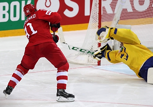 Российские хоккеисты обыграли по буллитам шведов
