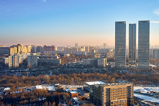 Более двух тысяч публичных сервитутов внесли в Единый государственный реестр недвижимости в Москве