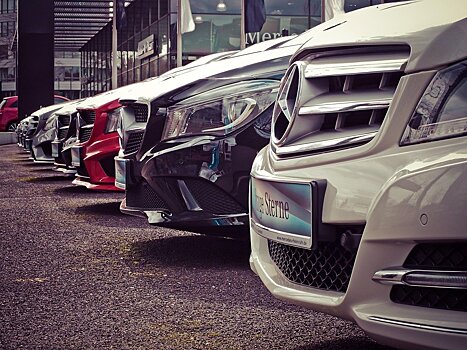 Крупные игроки российского авторынка столкнулись с дефицитом машин для продажи