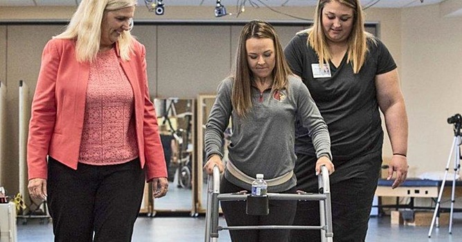 Имплантаты позволят парализованным людям ходить