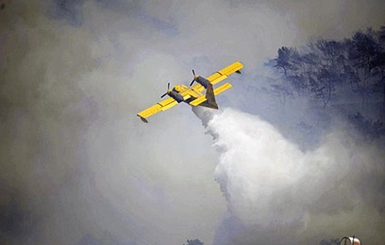 Лесные пожары в Турции приближаются к популярным курортам