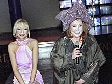 «Блистательная игра»: фотограф Пугачевой заснял Орбакайте на кровати в спектакле «Двое на качелях»