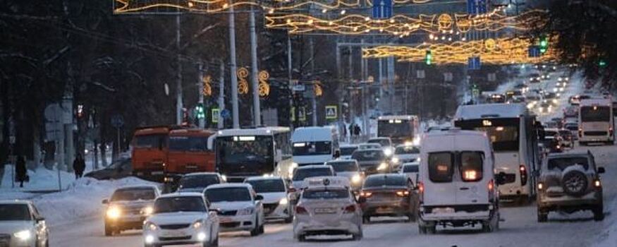 Вечером 27 декабря Уфа встала в 10-балльных пробках