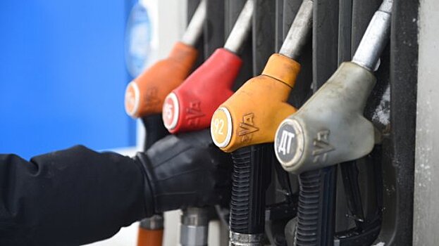 Российские цены на бензин достигли американских
