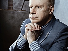 В Доме музыки сыграли премьеру спектакля "Вольфганг. Или Амадей?"