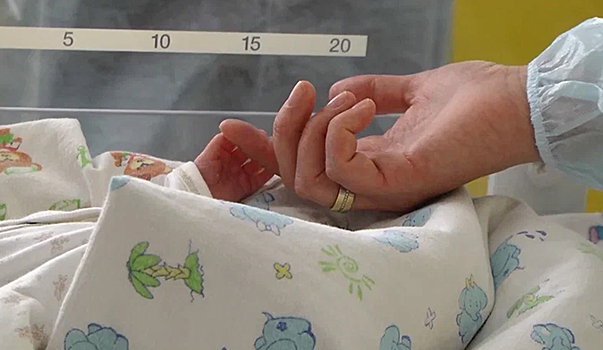 Специалисты спрогнозировали снижение рождаемости в Петербурге в ближайшие годы