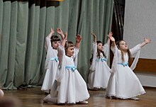 На сцене зала Кубанского казачьего хора выступили «солнечные» дети