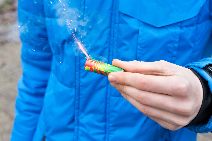 На востоке Москвы в руках у подростка взорвалась полученная от друга петарда