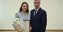 Алексей Логвиненко наградил победителей городских молодежных конкурсов
