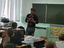 В Братске депутат Заксобрания Иркутской области Олег Попов провел «Урок мужества» для кадетов