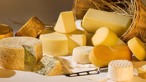 Ученые: сыр помогает защититься от болезней сердца
