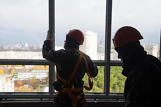 Зарплата в строительной отрасли Свердловской области в августе составила 102,2 тысячи рублей